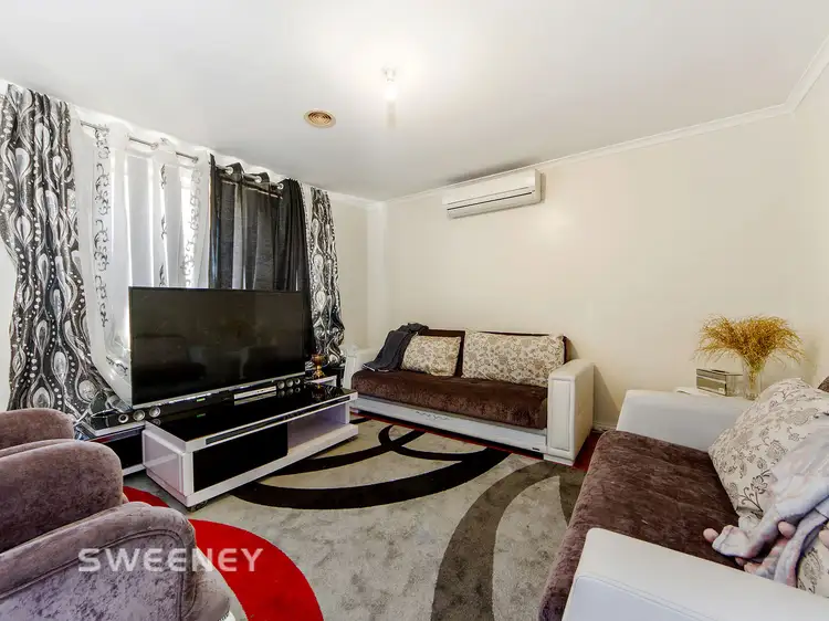 Second view of Homely unit listing, 2/80 Leslie Street, St Albans VIC 3021