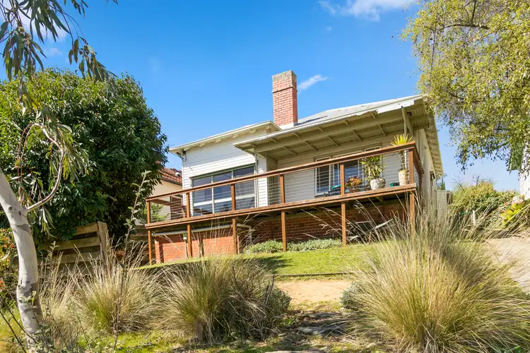 704A Neill Street, Soldiers Hill VIC 3350