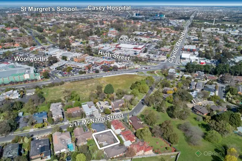 Main view of Homely unit listing, 2/17 McNabb Street, Berwick VIC 3806