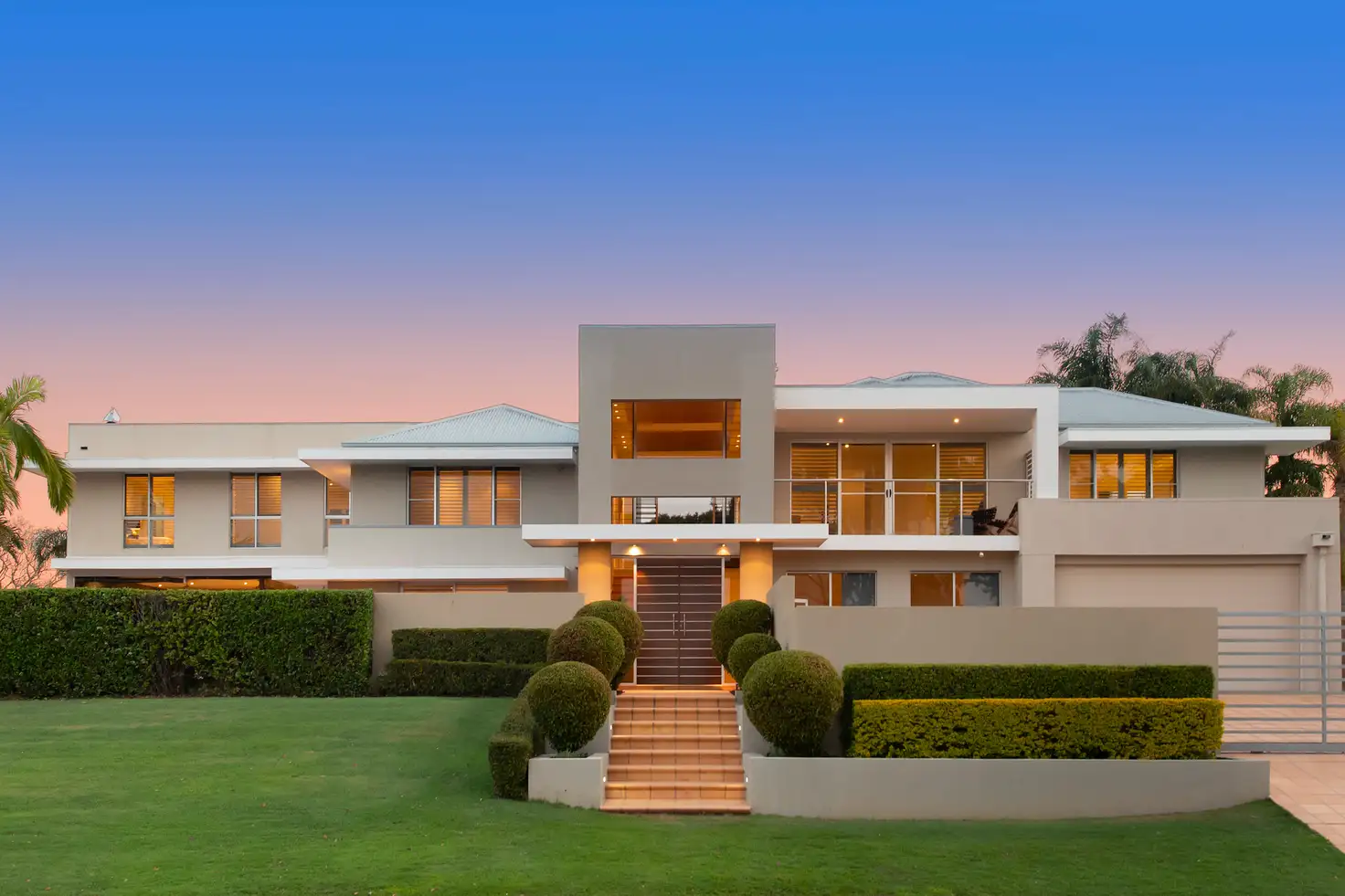 Main view of Homely house listing, 8 Almavale Street, Carindale QLD 4152