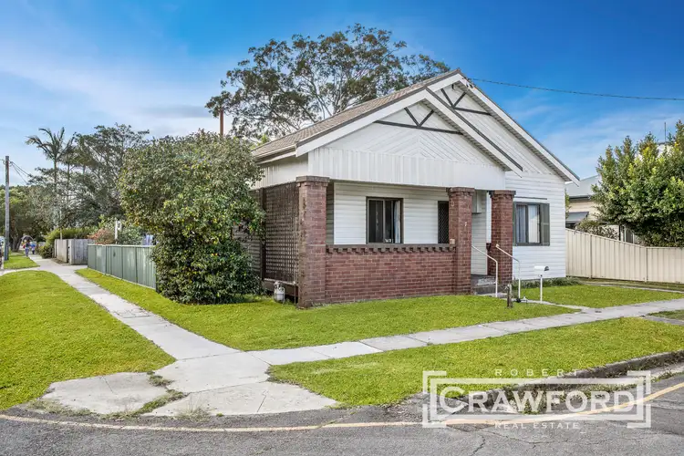 7 Denison Street, Mayfield NSW 2304