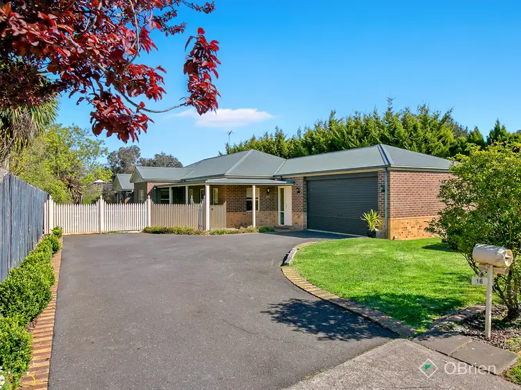 16 Boormanii Drive, Mornington VIC 3931