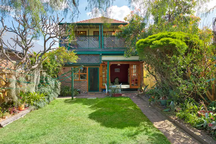 15 Gale Street