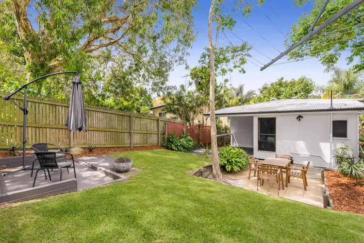 333 Whites Road, Lota QLD 4179
