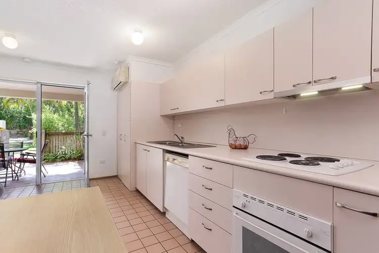 33/2 Waverley Road, Taringa QLD 4068