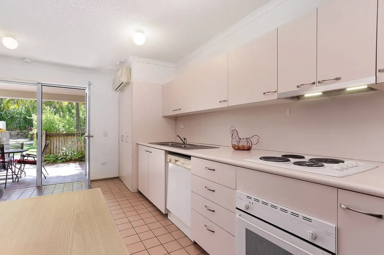 Main view of Homely unit listing, 33/2 Waverley Road, Taringa QLD 4068