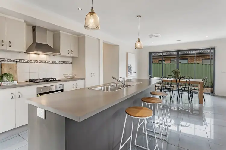 Seventh view of Homely house listing, 53 Chelsworth Loop, Craigieburn VIC 3064