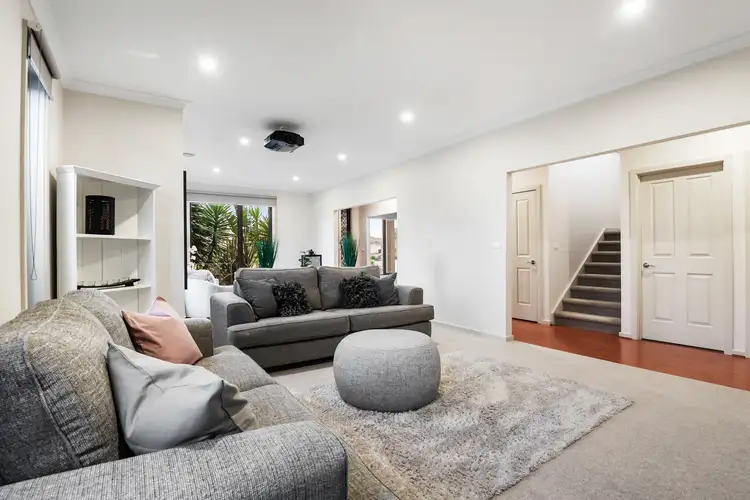 Sixth view of Homely house listing, 6 Osprey Place, Craigieburn VIC 3064