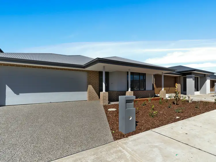17 Lancelot Avenue, Clyde VIC 3978