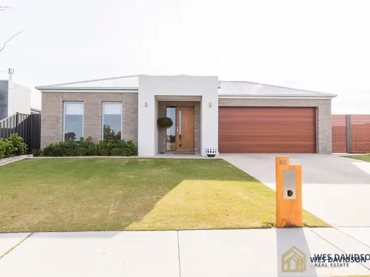 80 McTavish Boulevard, Horsham VIC 3400