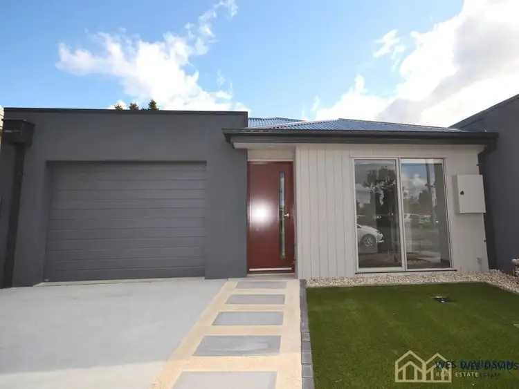 Main view of Homely townhouse listing, 2B Robinson Street, Horsham VIC 3400