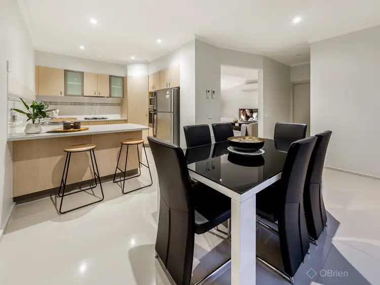 Fourth view of Homely house listing, 10 Kirren Close, Cranbourne VIC 3977