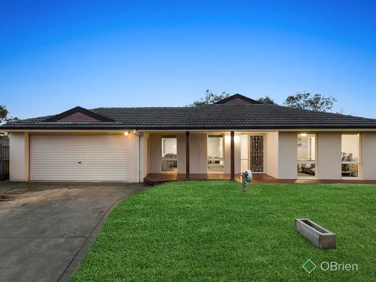 Second view of Homely house listing, 5 Carolyn Court, Langwarrin VIC 3910