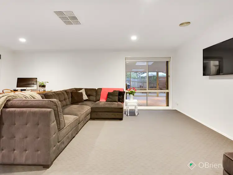 Third view of Homely house listing, 5 Carolyn Court, Langwarrin VIC 3910