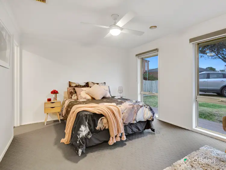Fourth view of Homely house listing, 5 Carolyn Court, Langwarrin VIC 3910