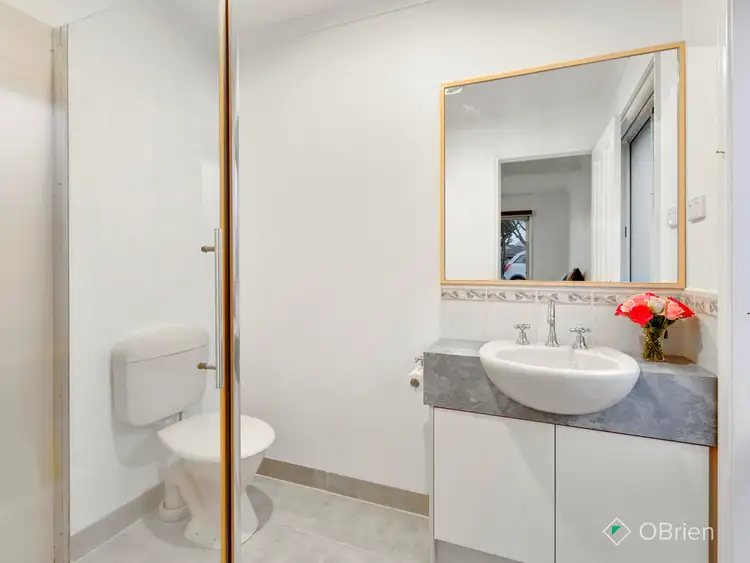 Fifth view of Homely house listing, 5 Carolyn Court, Langwarrin VIC 3910