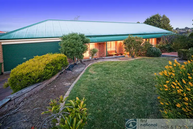 1 Lambert Court, Endeavour Hills VIC 3802