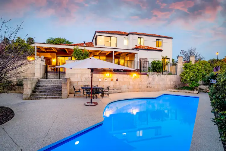 19 Townsend Dale, Mount Claremont WA 6010