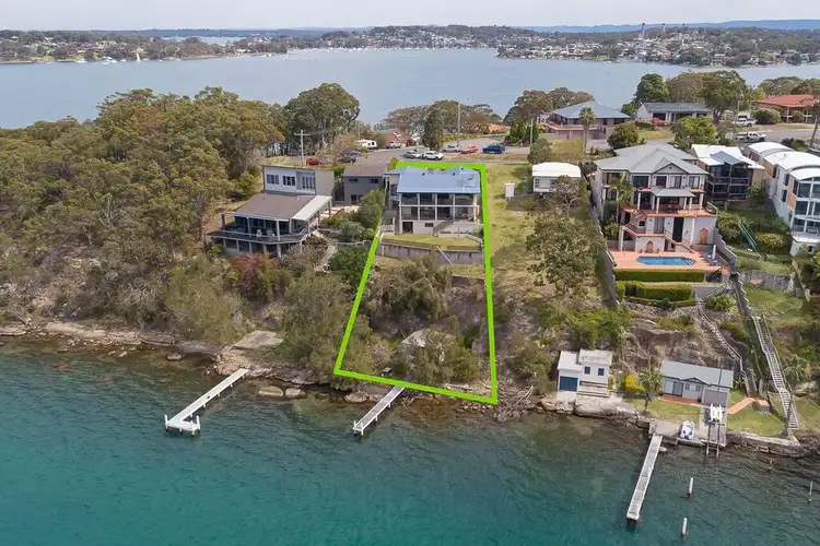 245 Fishing Point Road, Fishing Point NSW 2283