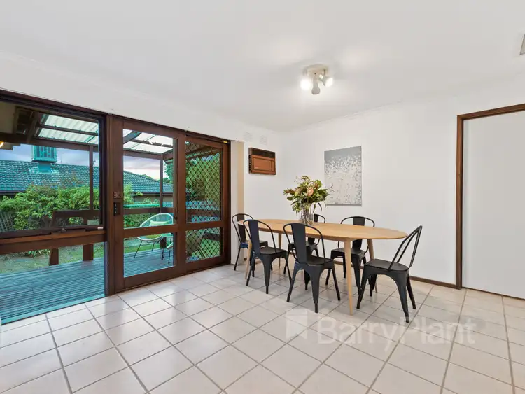 Fifth view of Homely house listing, 6 Rotherwood Close, Wantirna VIC 3152