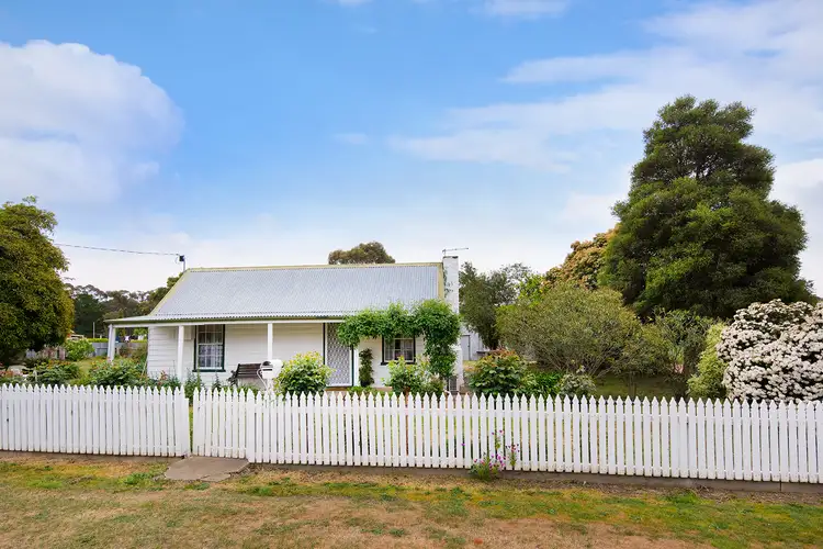 Third view of Homely house listing, 17 Morris Street, Maldon VIC 3463