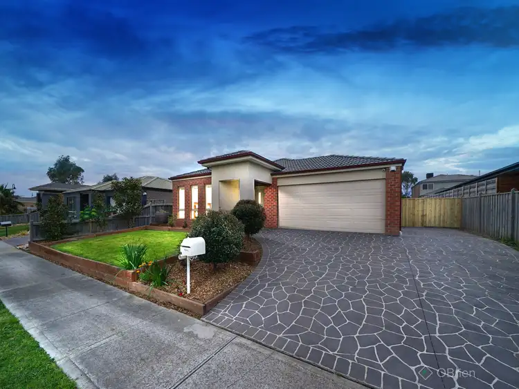 11 Dalton Way, Cranbourne East VIC 3977