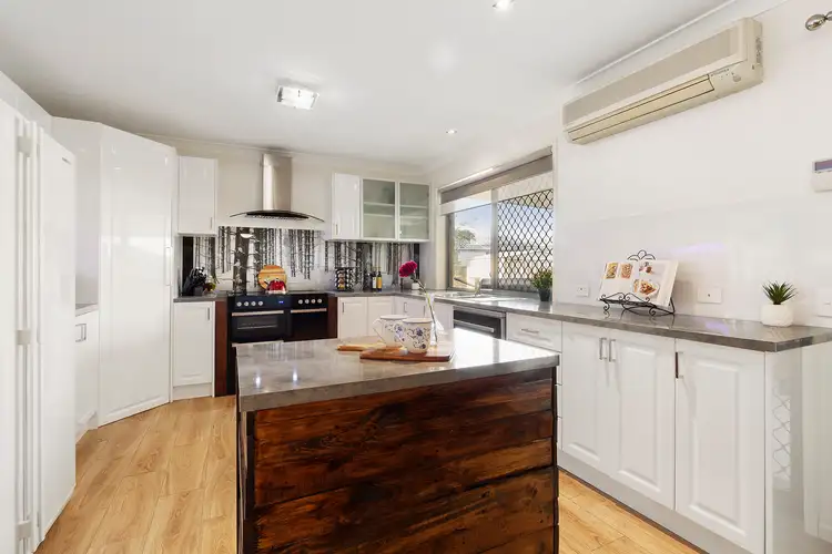 79 Redgum Drive, Regents Park QLD 4118