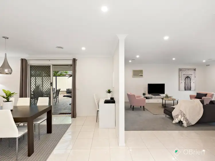 Second view of Homely house listing, 7 Starchenko Court, Carrum Downs VIC 3201