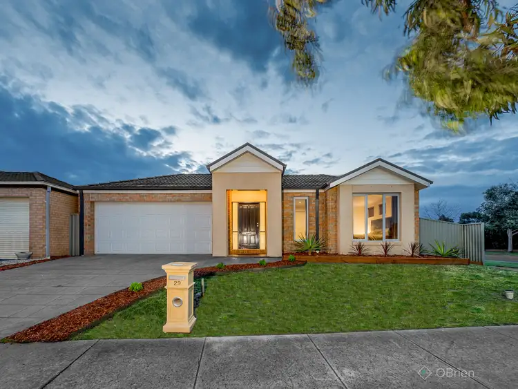 29 Archers Field Drive, Cranbourne East VIC 3977