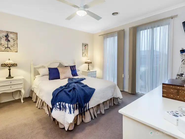 Seventh view of Homely house listing, 5 Lorikeet Court, Pakenham VIC 3810