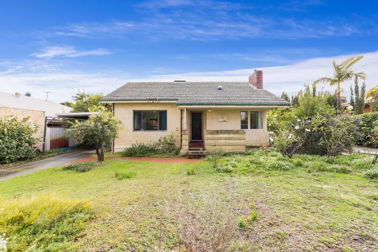 1/8 Kelsall Crescent, Manning WA 6152