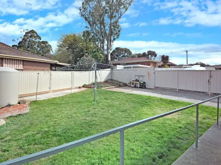 Fifth view of Homely house listing, 10 Sangria Court, Mount Clear VIC 3350