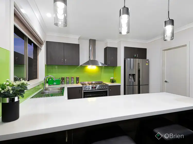 Fifth view of Homely house listing, 4 Mauve Street, Pakenham VIC 3810