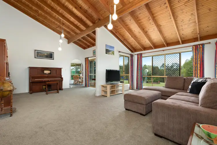 10 Sarah Court, Eatons Hill QLD 4037