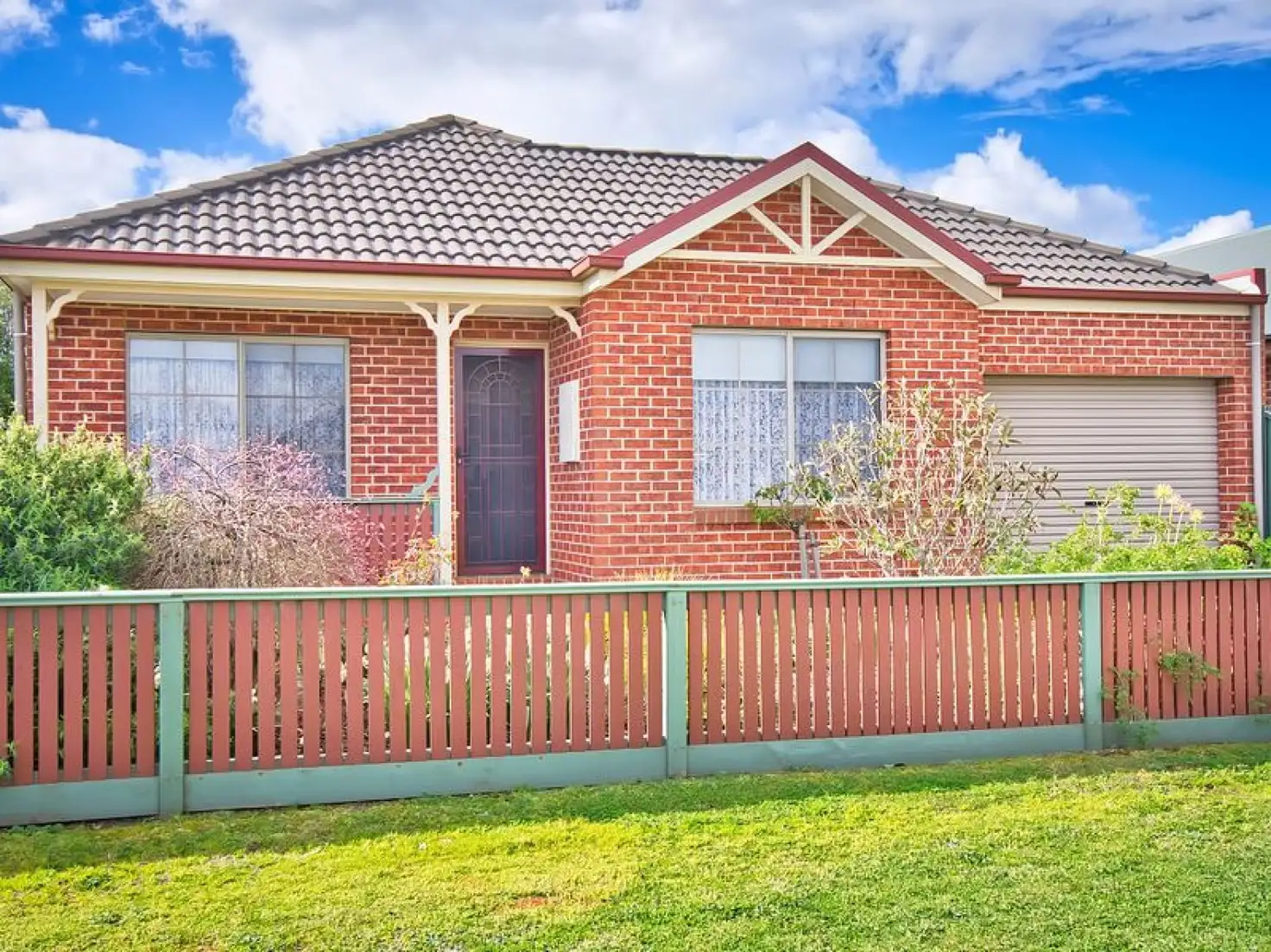 Main view of Homely house listing, 32 Ayrvale Avenue, Lake Gardens VIC 3355