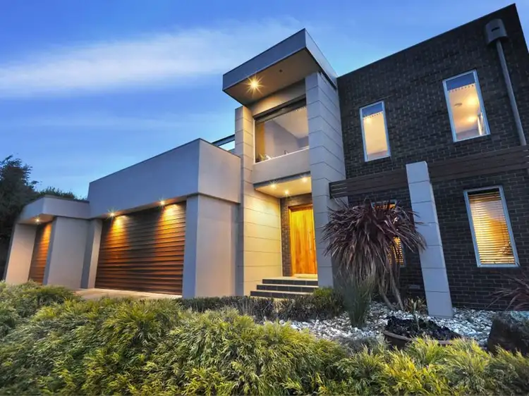 13 Pinevale Way, Ballarat North VIC 3350