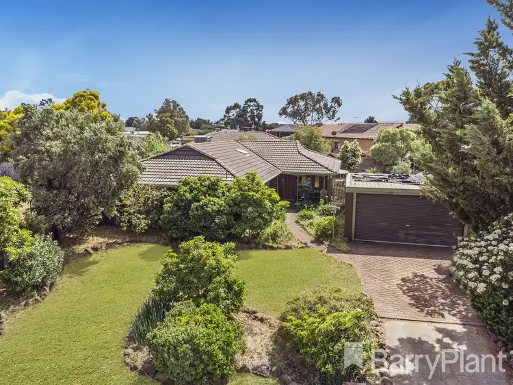 2 Cyprus Place, Melton West VIC 3337