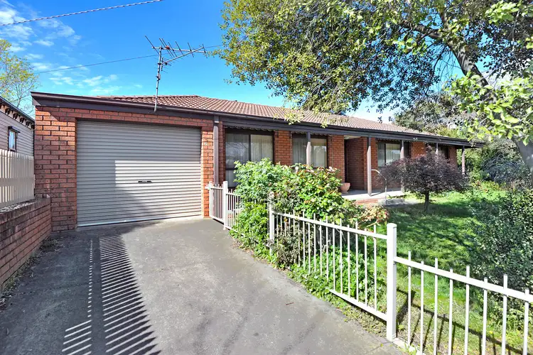 1/238 Humffray Street North, Brown Hill VIC 3350