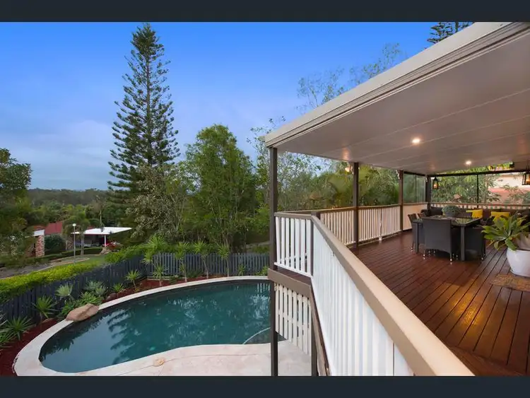24 Sexton Place, Bellbowrie QLD 4070