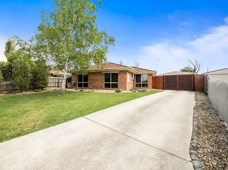 21 Ashton Place, Pakenham VIC 3810
