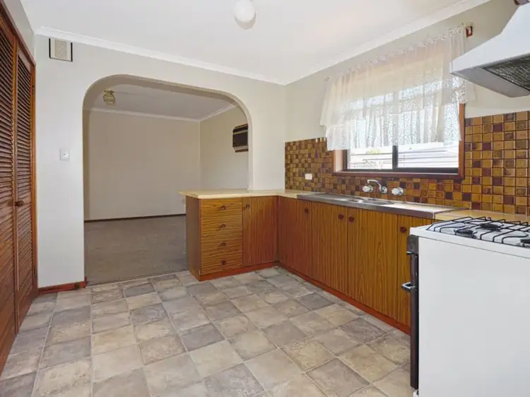 Fifth view of Homely unit listing, 4/3 Rinford Street, Maryborough VIC 3465