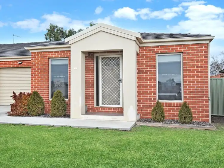 2/37 Hilton Street, Maryborough VIC 3465