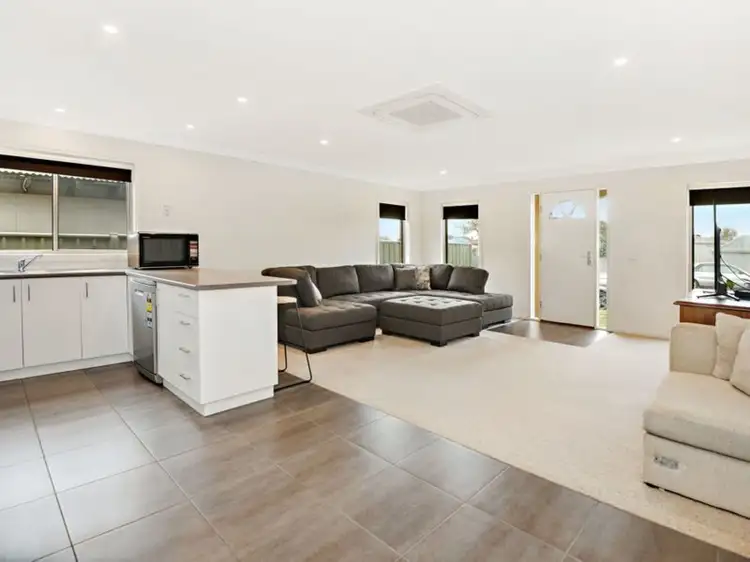 Fourth view of Homely unit listing, 2/37 Hilton Street, Maryborough VIC 3465
