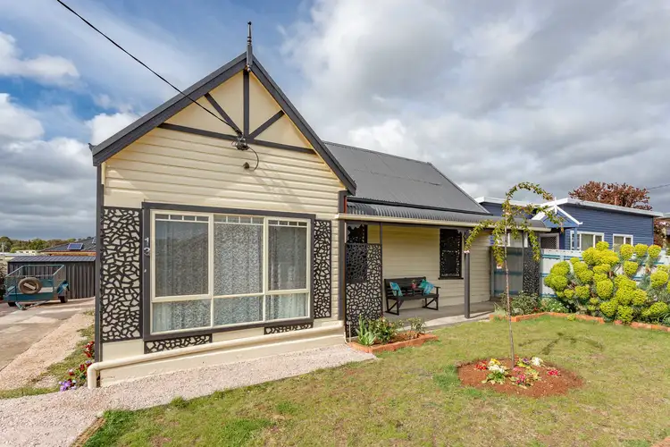 13 Middle Road, Devonport TAS 7310