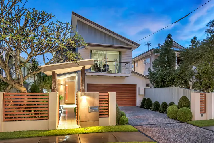 11 Thorrold Street, Wooloowin QLD 4030
