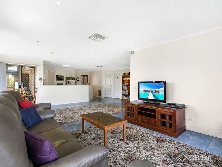 Fifth view of Homely house listing, 8 Emarald Close, Mornington VIC 3931