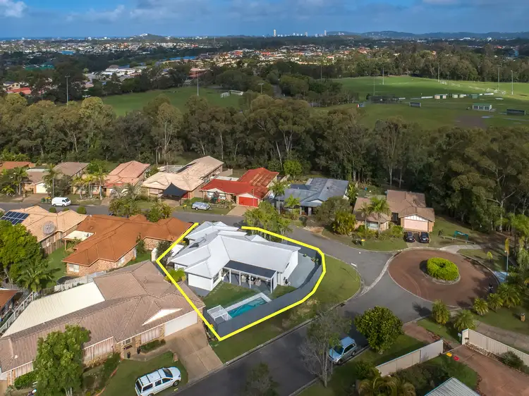 11 Parkdale Court, Robina QLD 4226