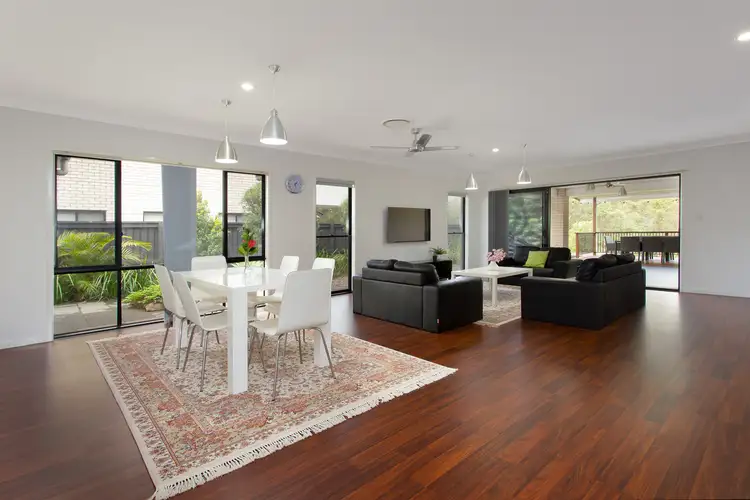 17 Mallee Circuit, Moggill QLD 4070