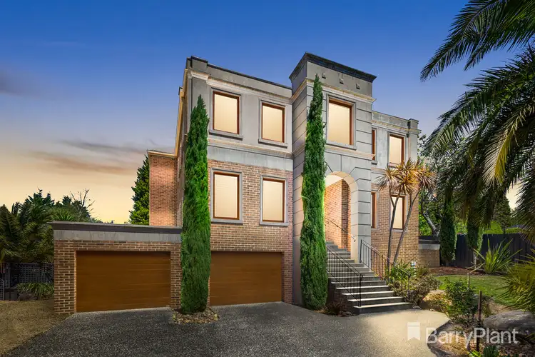 5 Falcon Crest, Wheelers Hill VIC 3150