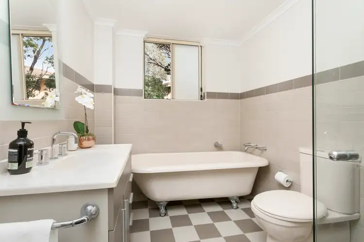 Fourth view of Homely unit listing, 4/514-520 President Avenue, Sutherland NSW 2232